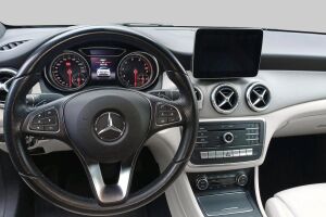 Mercedes-Benz CLA esikatselu 2