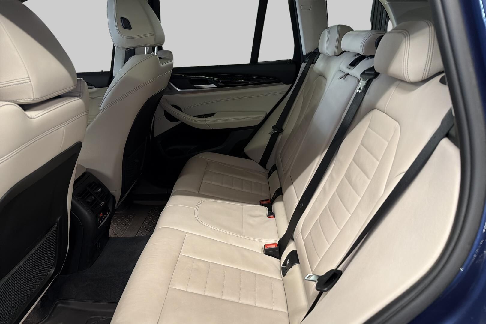 BMW X3 iso kuva 10