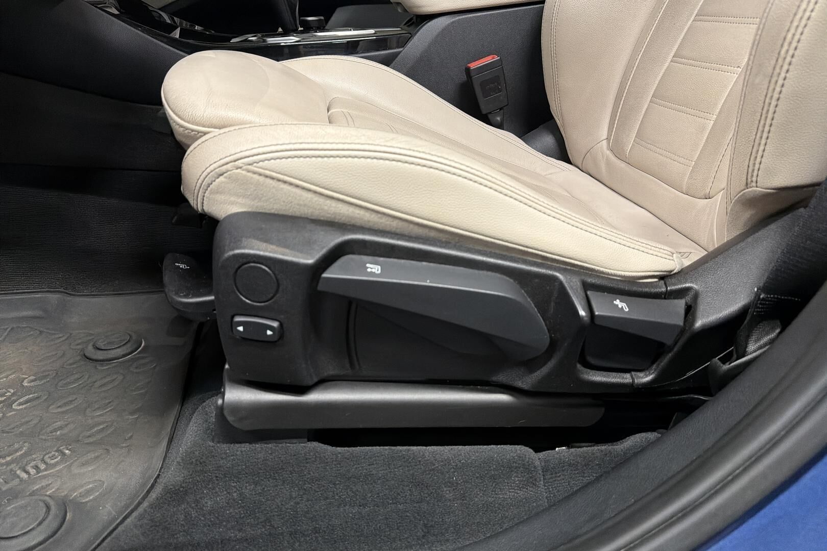 BMW X3 iso kuva 16