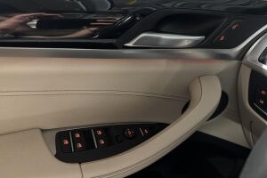 BMW X3 esikatselu 23