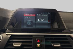 BMW X3 esikatselu 25