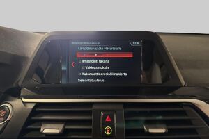 BMW X3 esikatselu 32