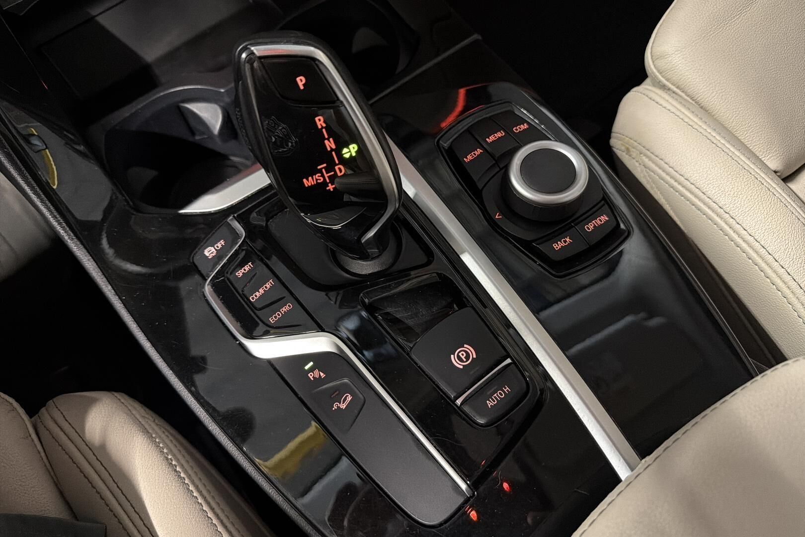 BMW X3 iso kuva 35