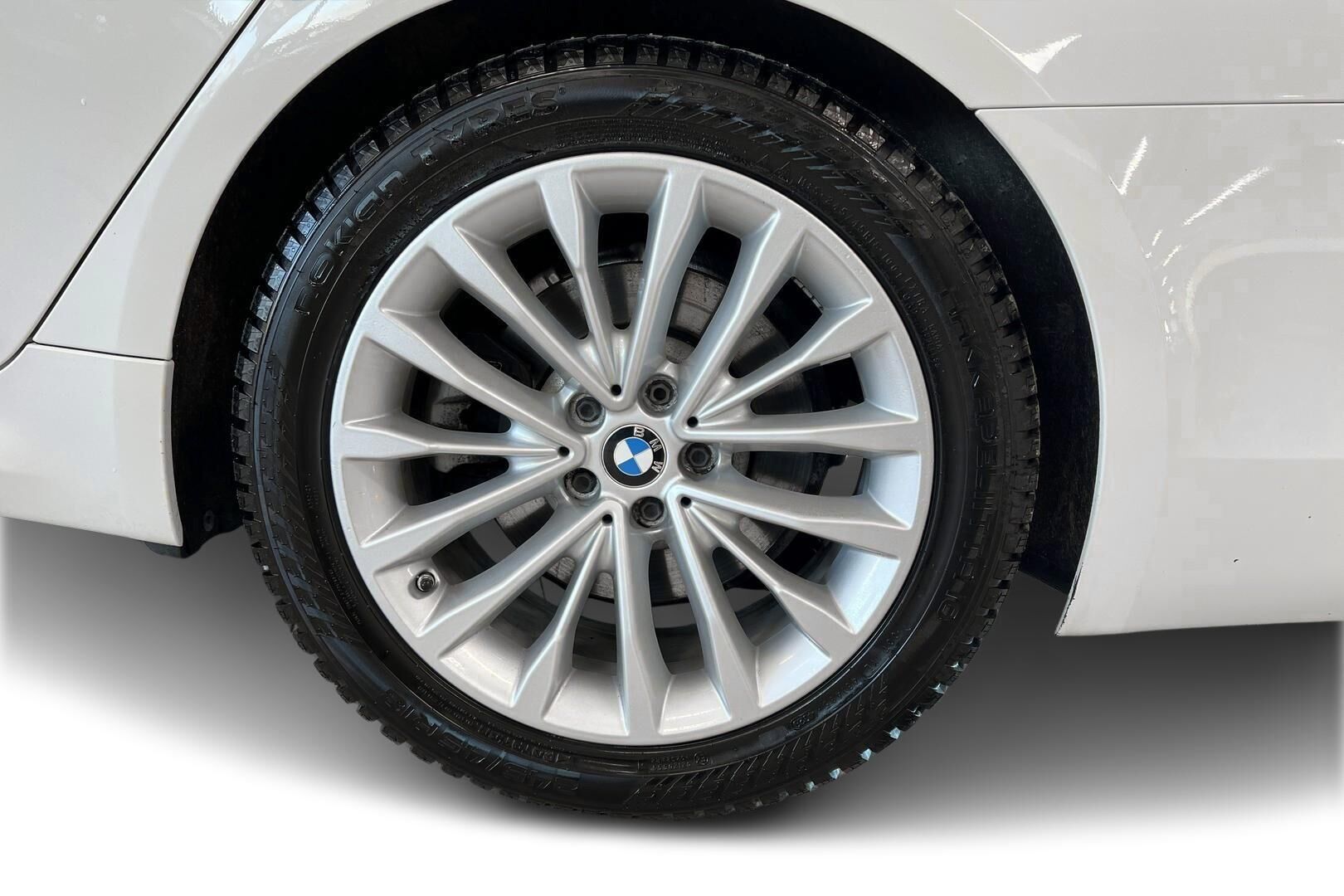 BMW 5-sarja iso kuva 13