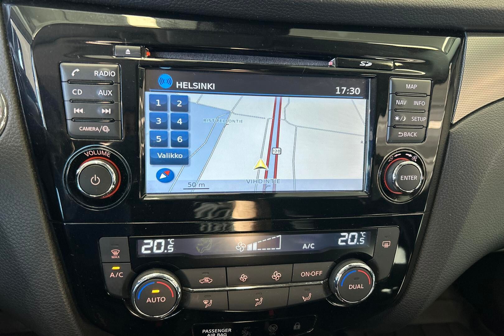 Nissan Qashqai iso kuva 15