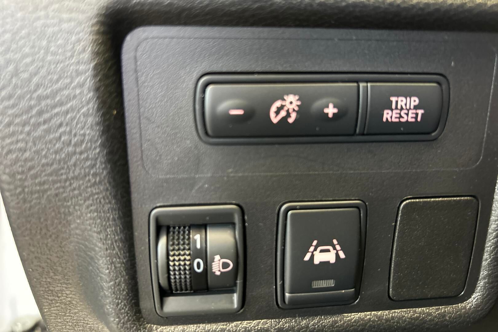 Nissan Micra iso kuva 15