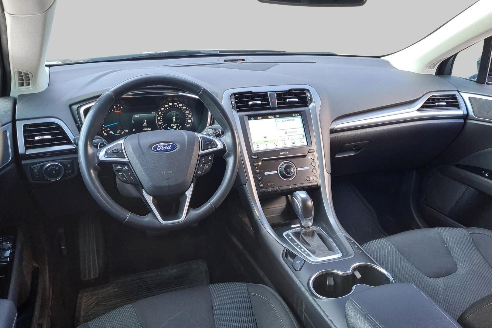 Ford Mondeo iso kuva 1