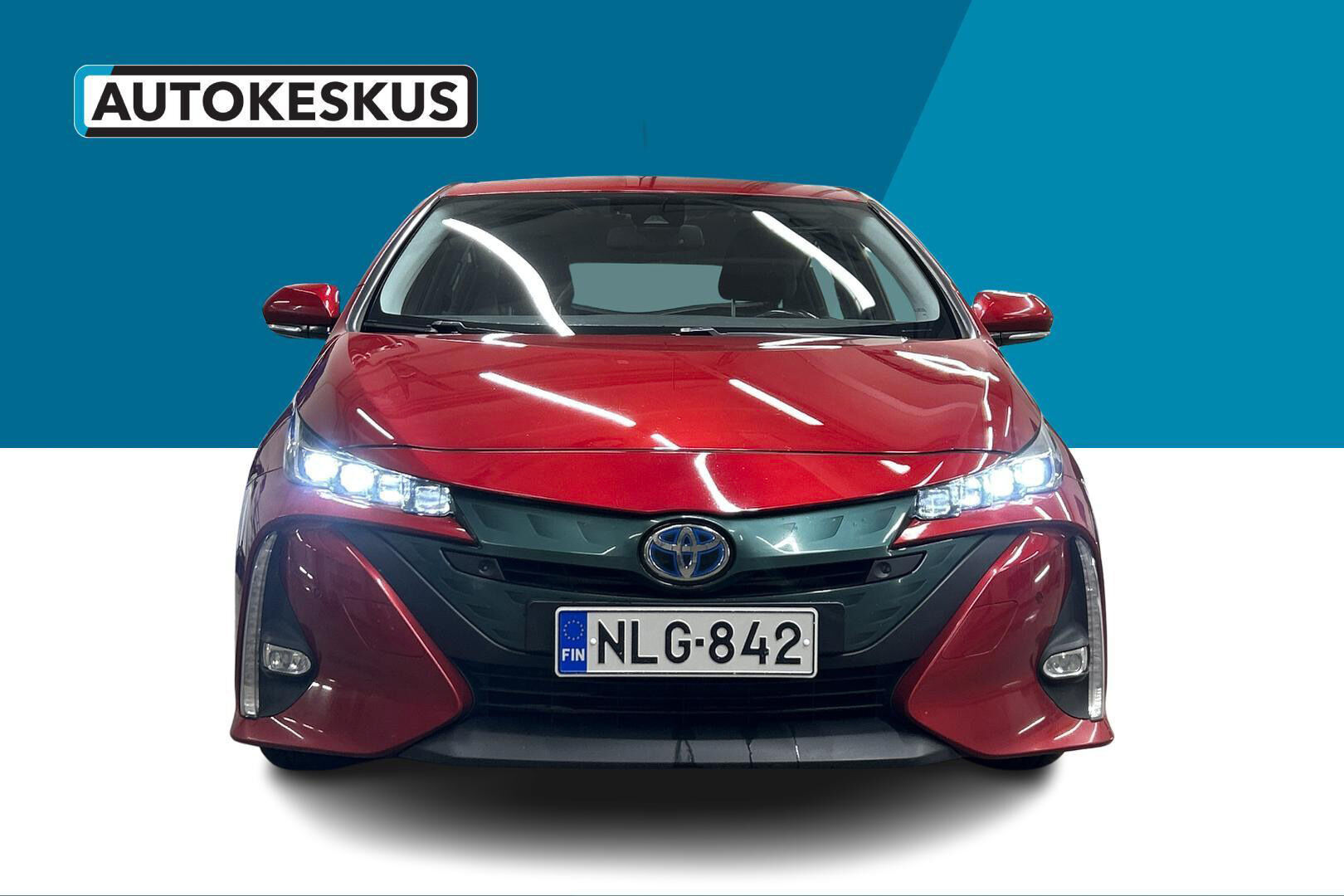 Toyota Prius Plug-in iso kuva 2