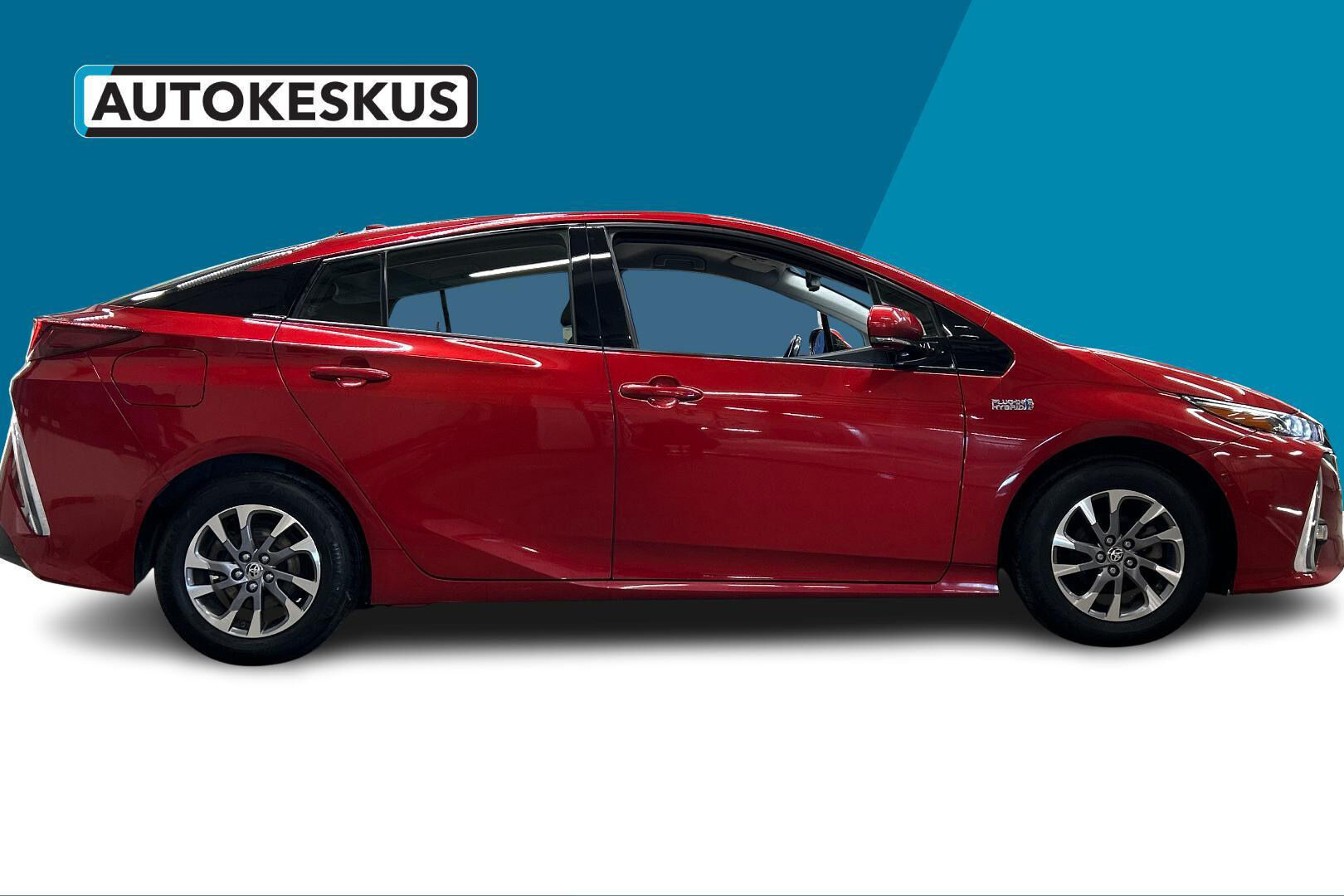 Toyota Prius Plug-in iso kuva 4