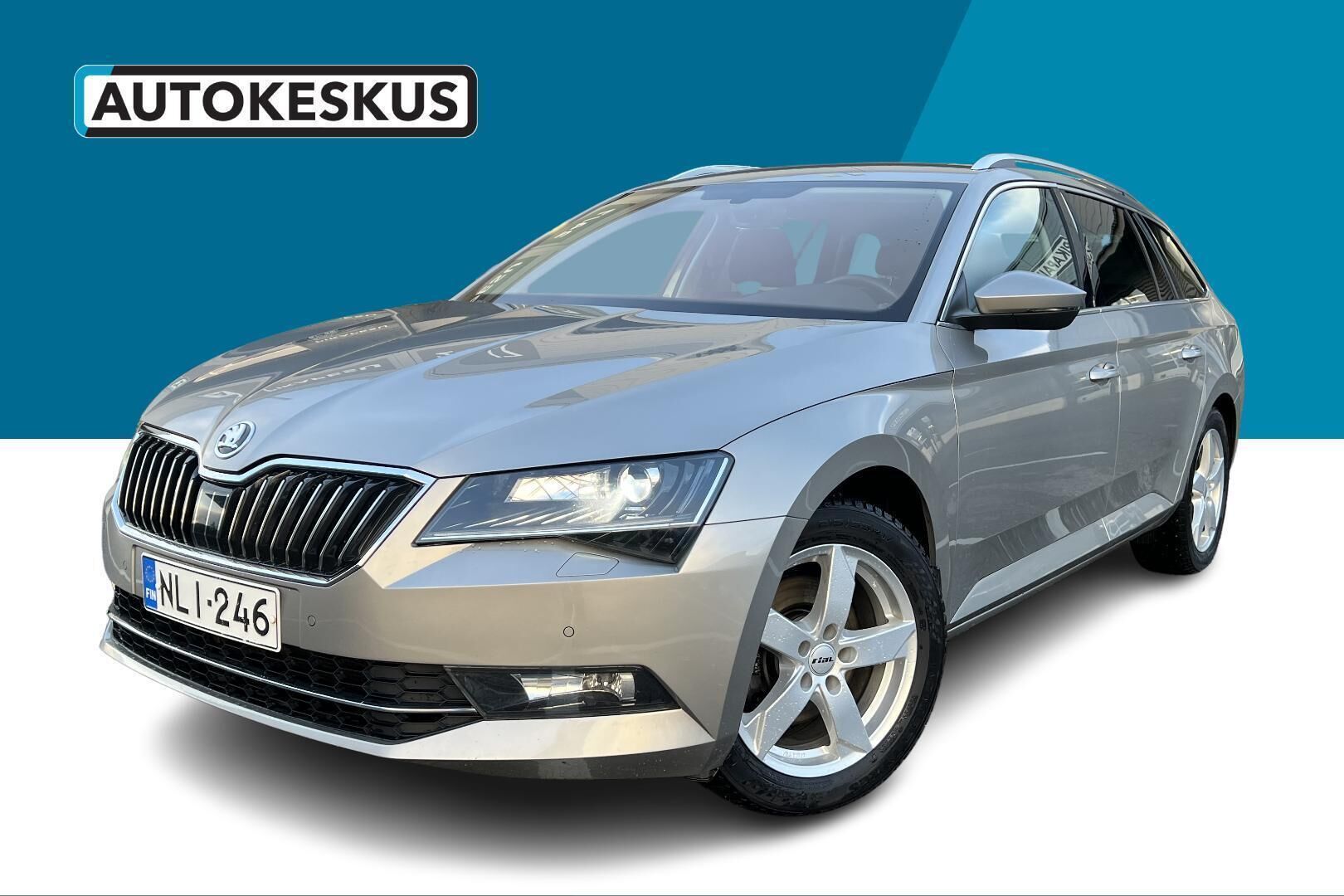 Skoda Superb iso kuva 0