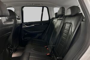BMW X3 esikatselu 10