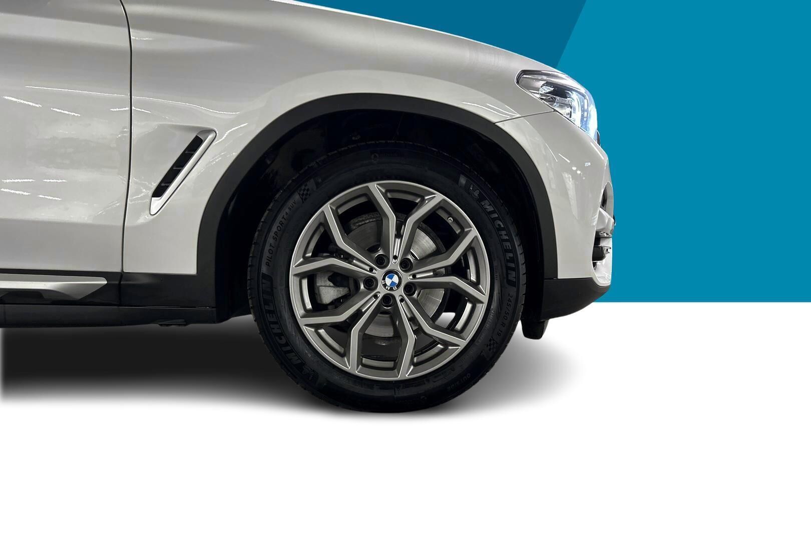 BMW X3 iso kuva 13