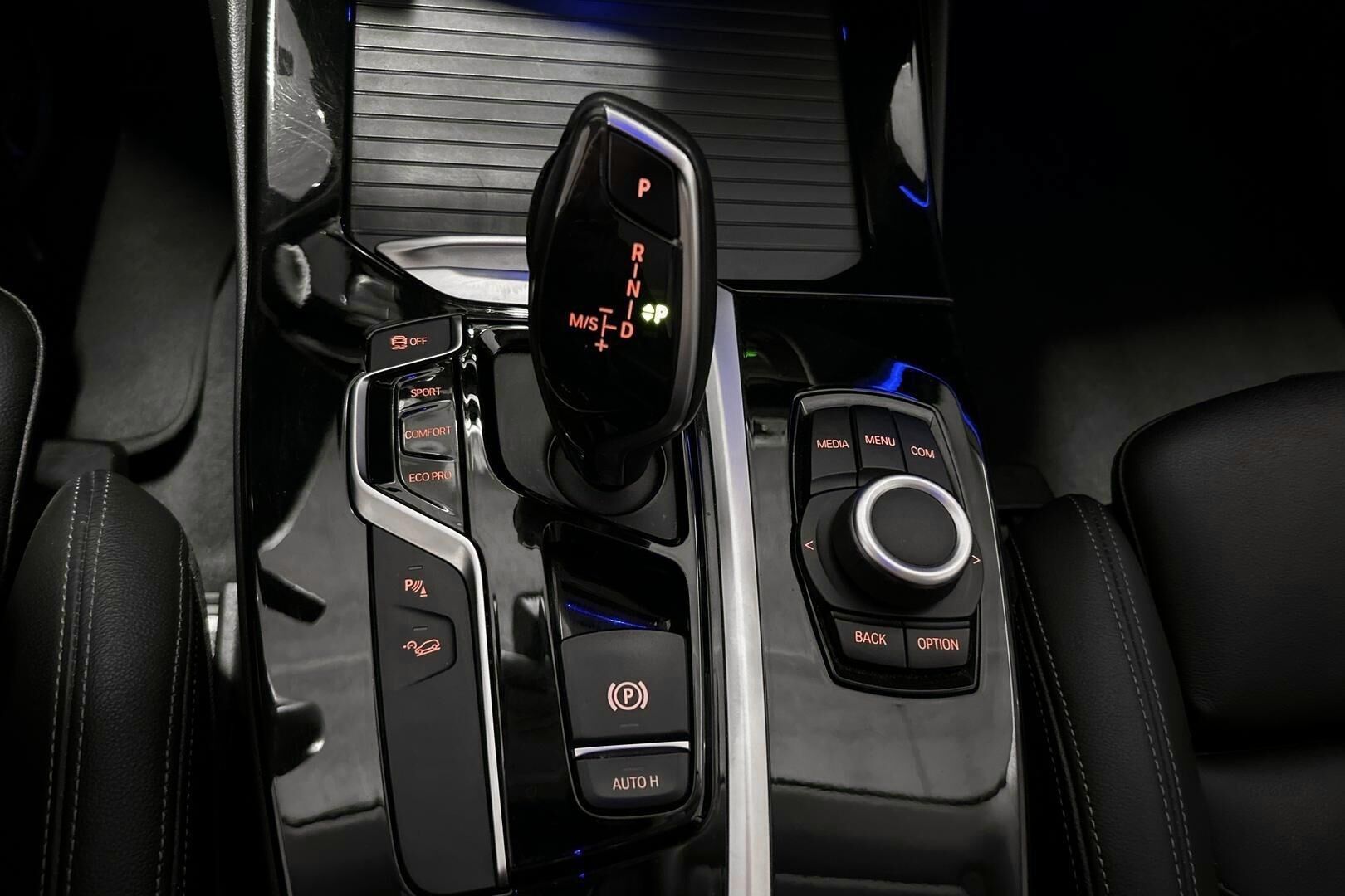 BMW X3 iso kuva 19