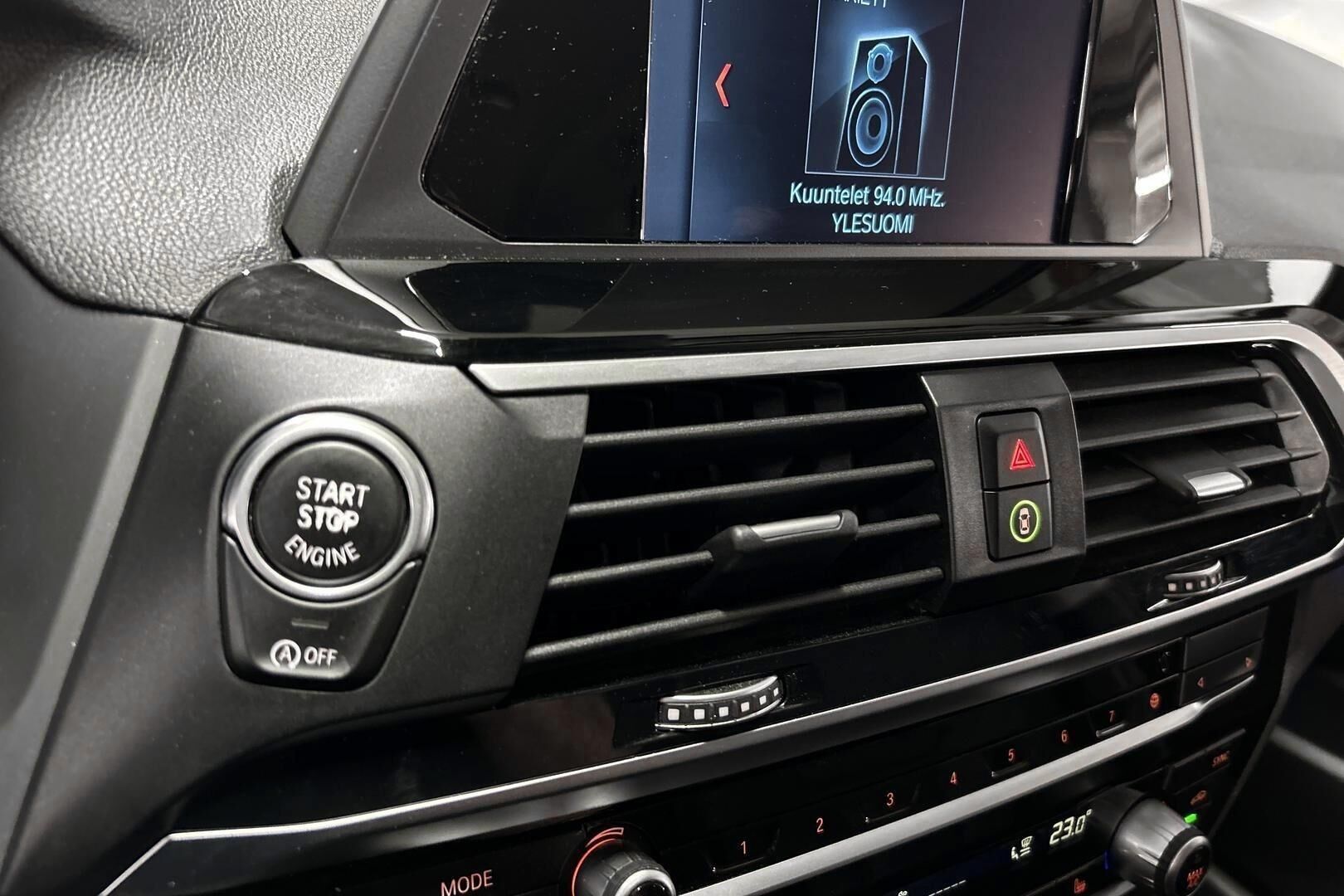 BMW X3 iso kuva 22