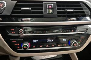 BMW X4 esikatselu 16