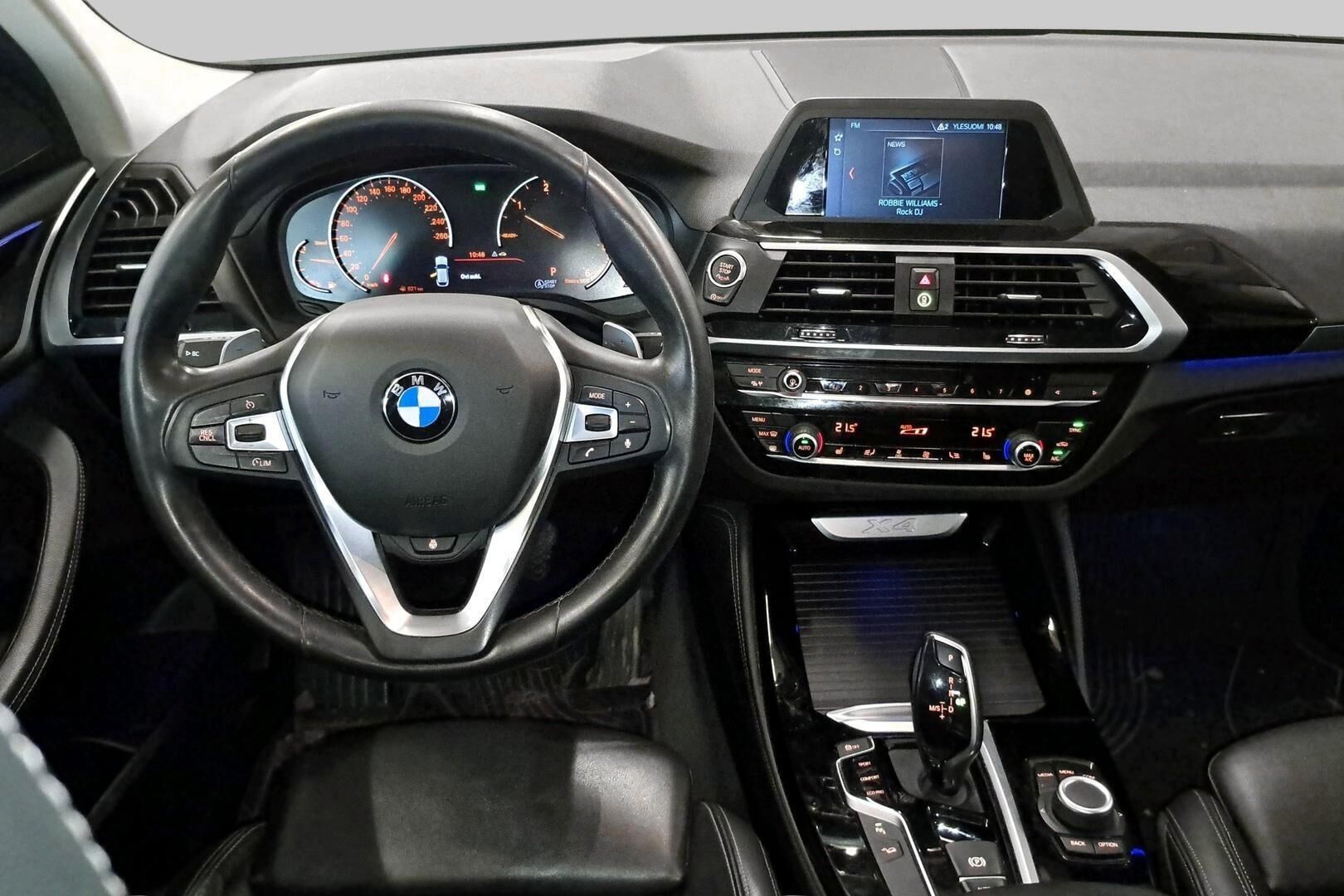 BMW X4 iso kuva 2