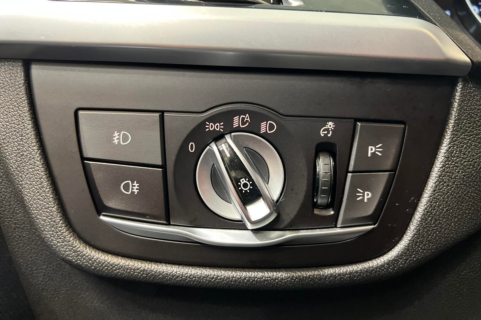 BMW X4 iso kuva 29
