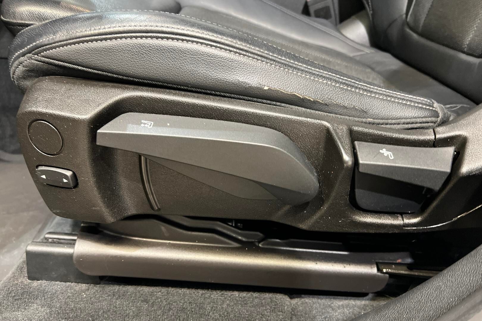 BMW X4 iso kuva 31