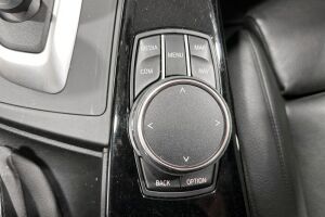 BMW 3-sarja esikatselu 18