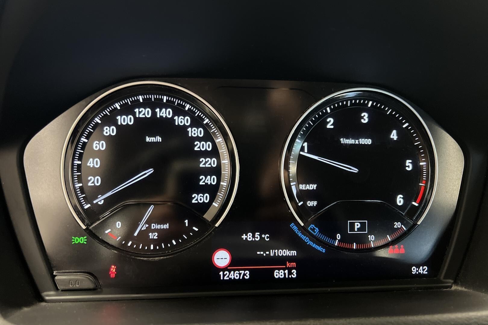 BMW X1 iso kuva 14