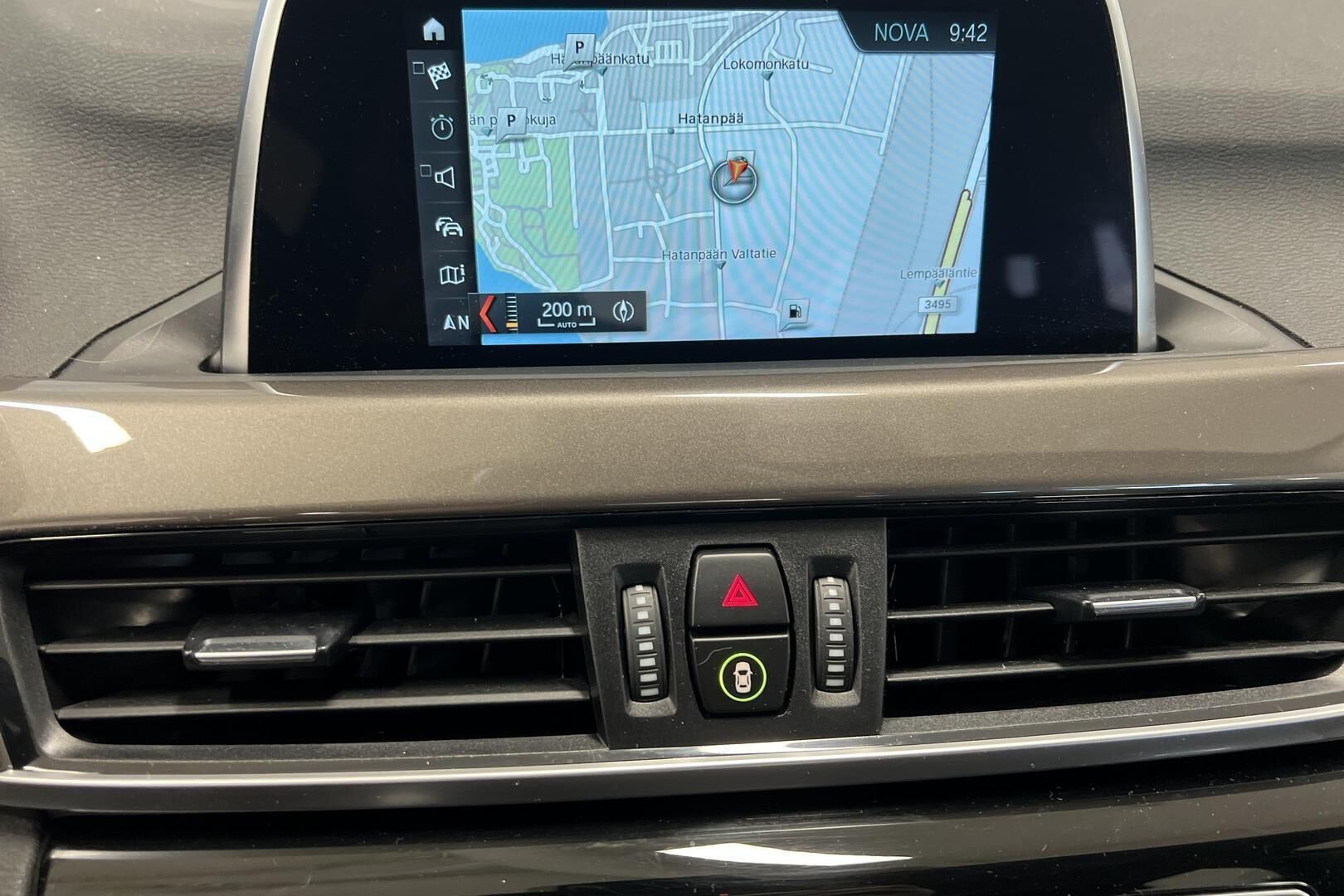 BMW X1 iso kuva 15
