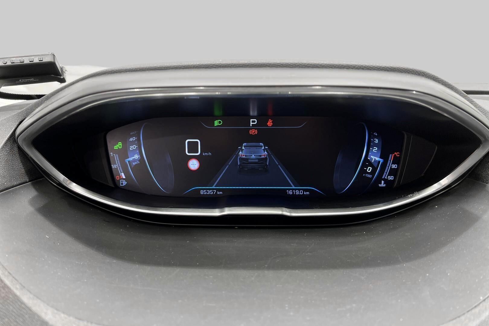 Peugeot 3008 iso kuva 14