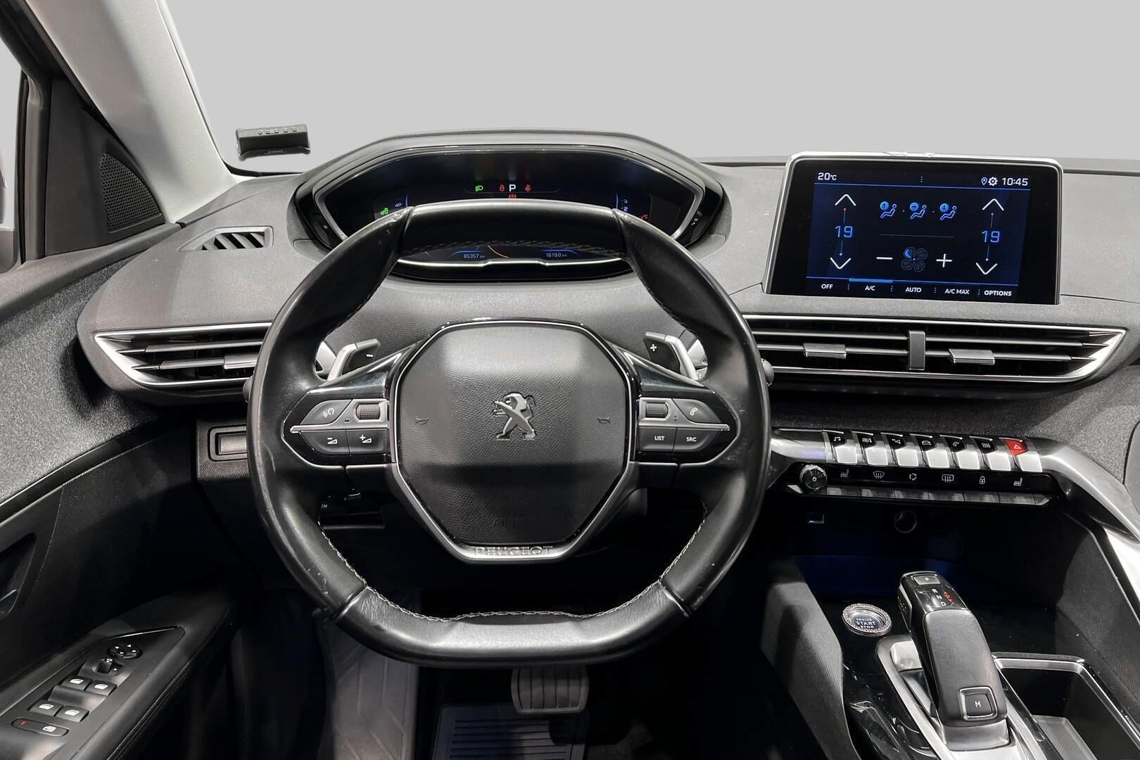 Peugeot 3008 iso kuva 33