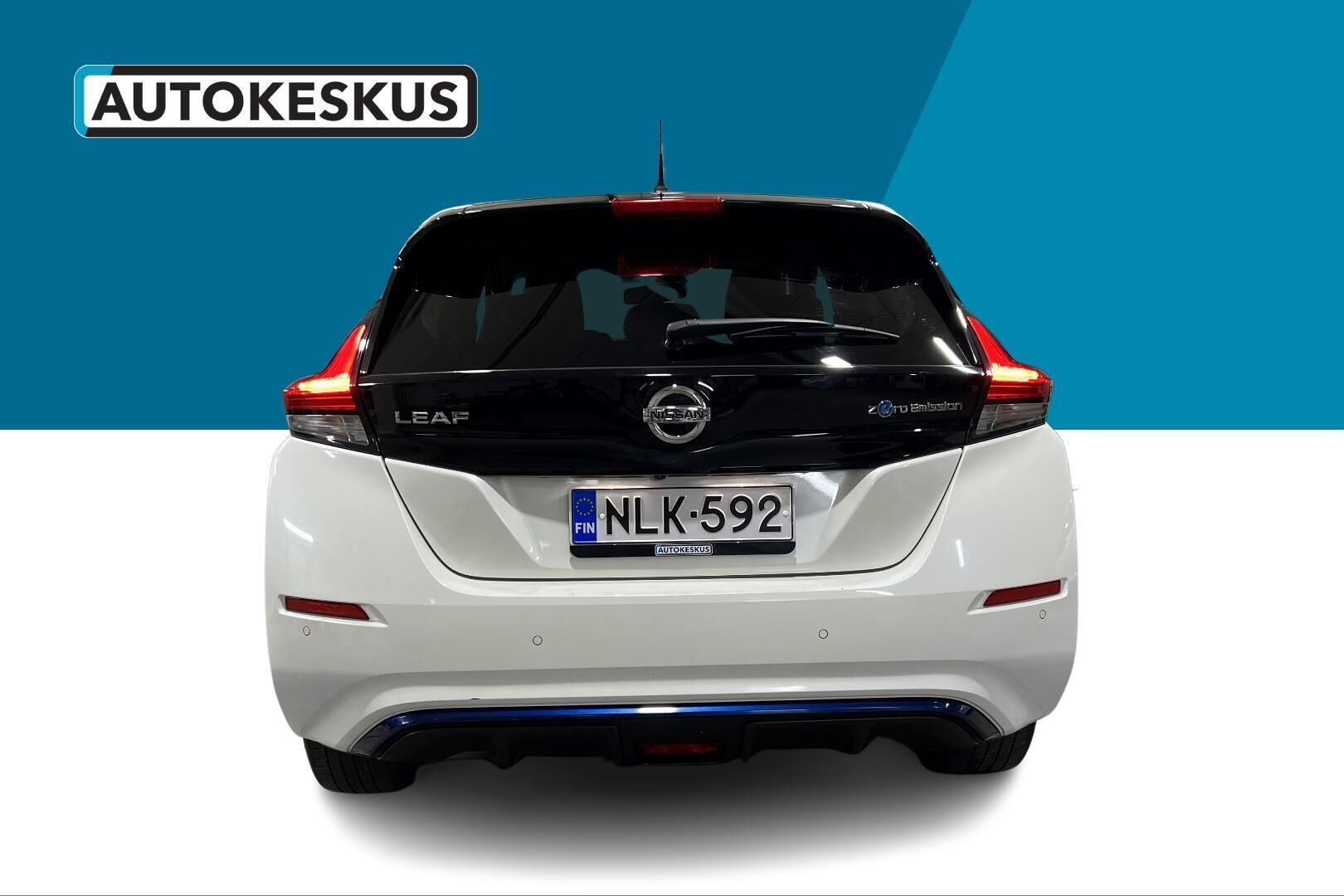 Nissan Leaf iso kuva 6