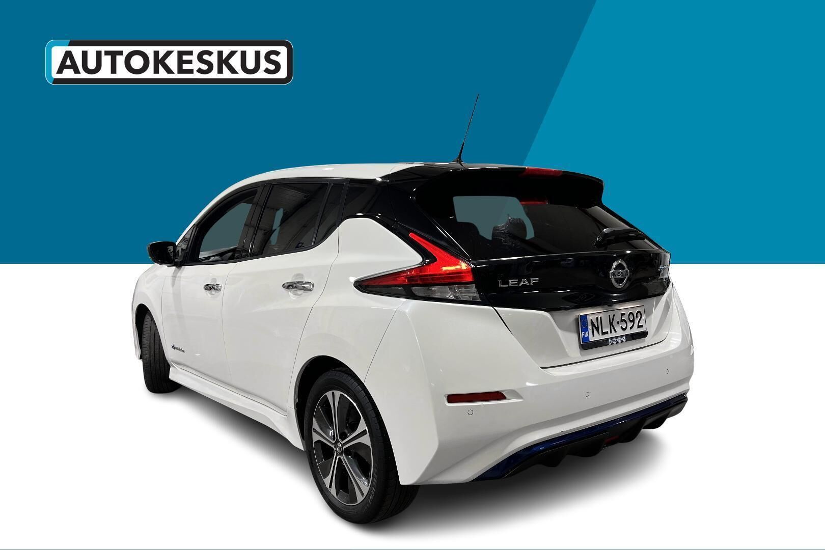 Nissan Leaf iso kuva 7