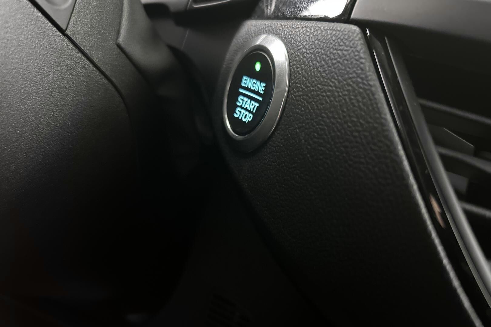 Ford Focus iso kuva 12