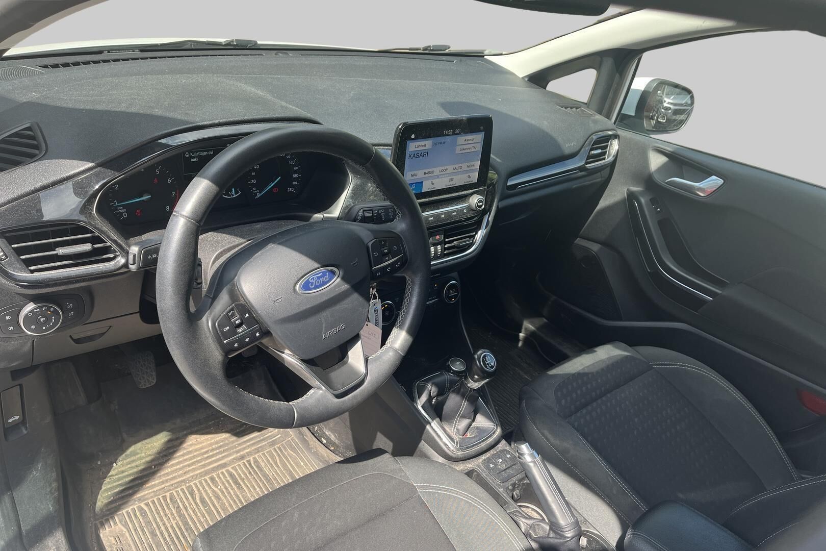 Ford Fiesta iso kuva 2