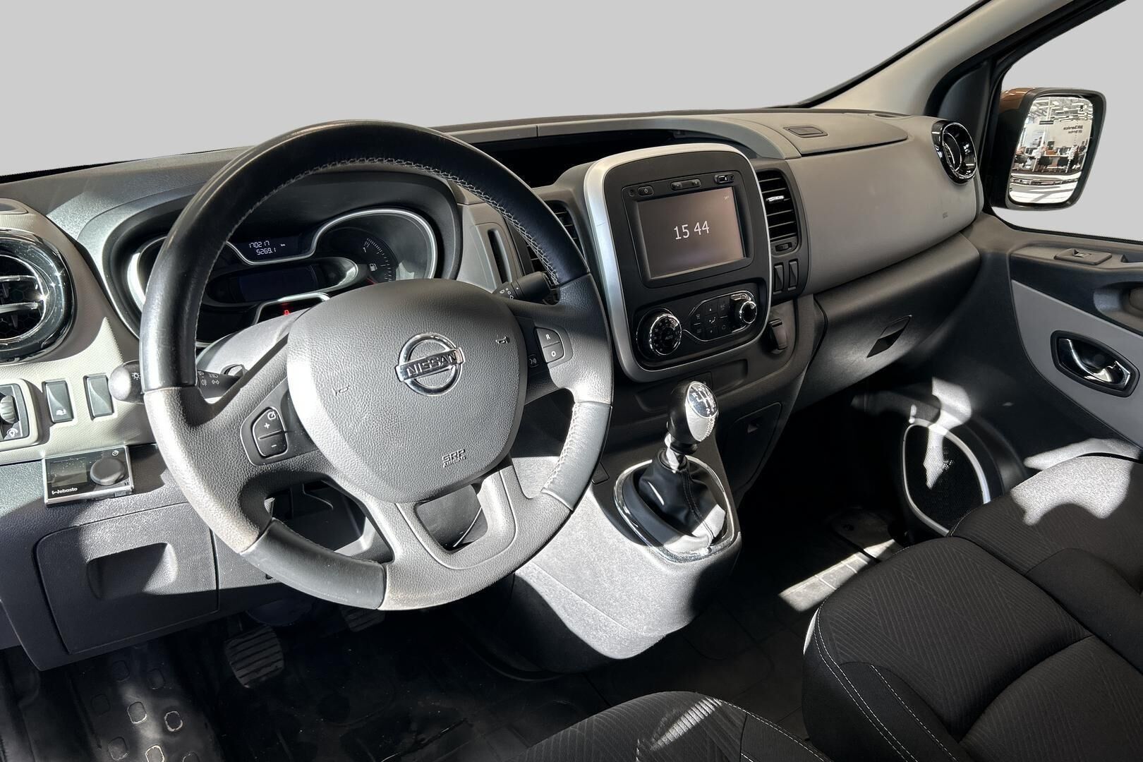 Nissan NV300 iso kuva 11