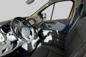 Nissan NV300 esikatselu 9