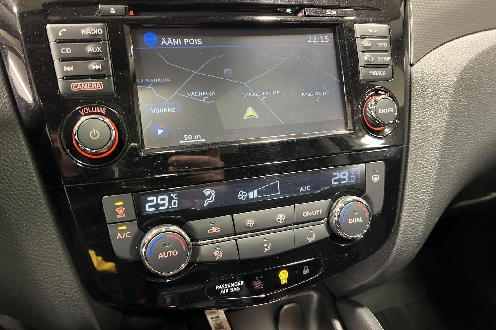 Nissan Qashqai iso kuva 15