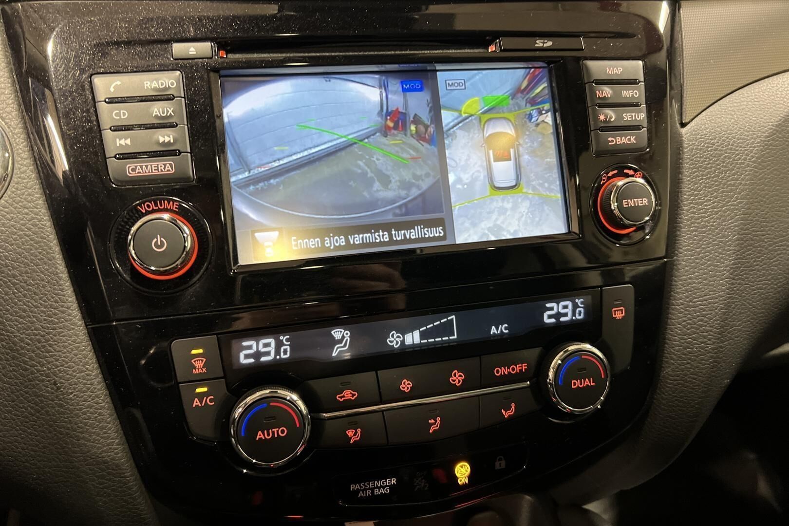 Nissan Qashqai iso kuva 16