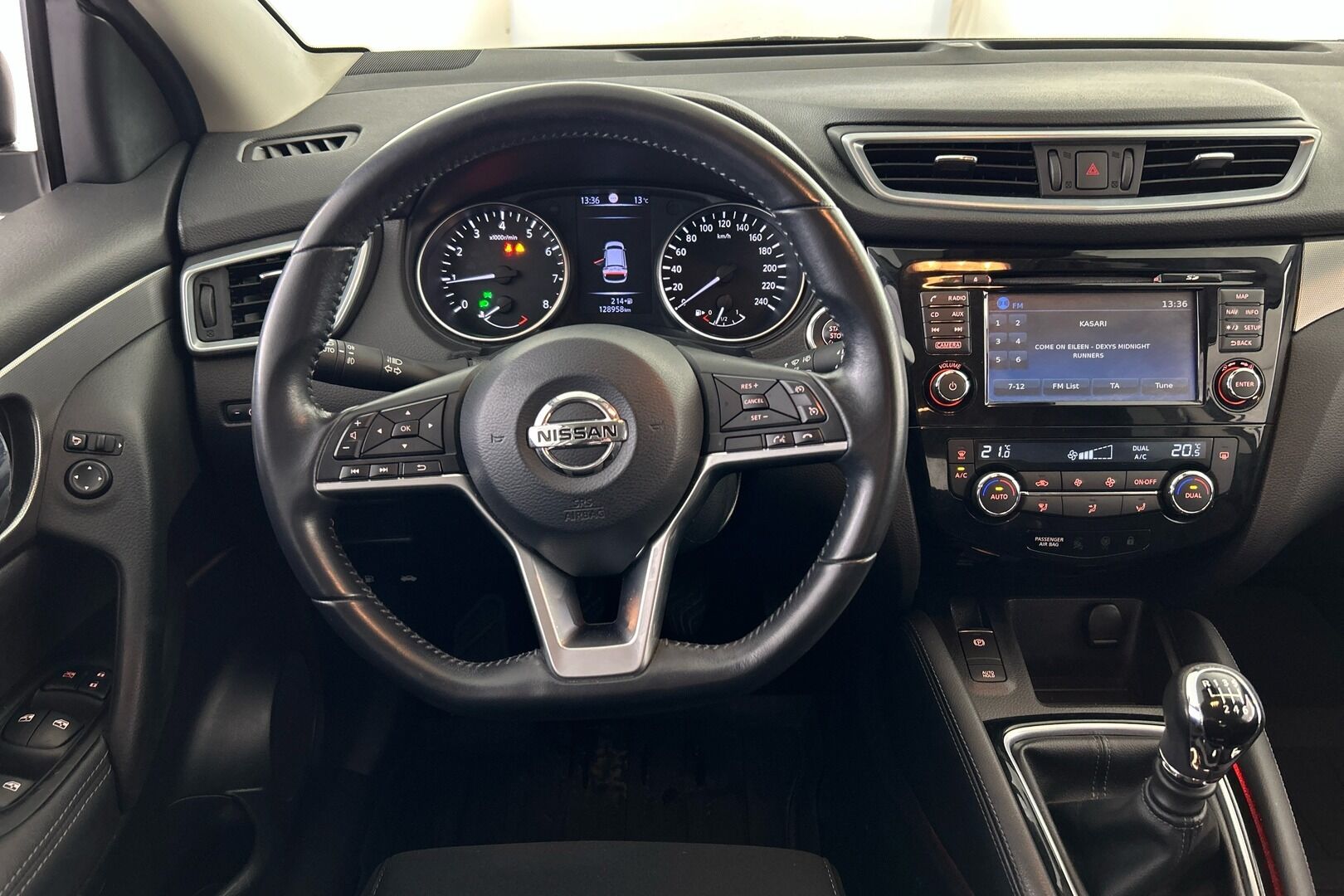 Nissan Qashqai iso kuva 10