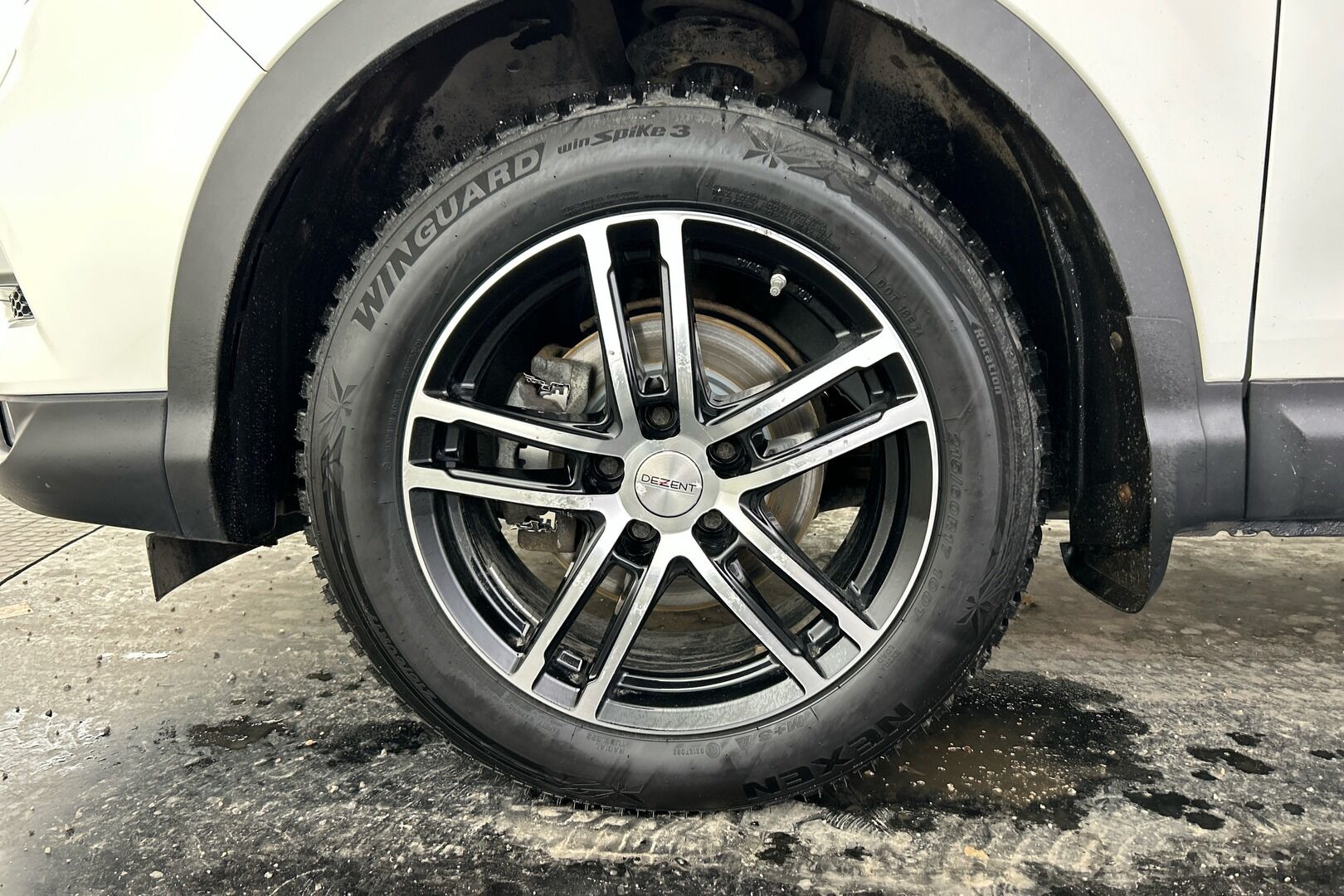 Nissan Qashqai iso kuva 25