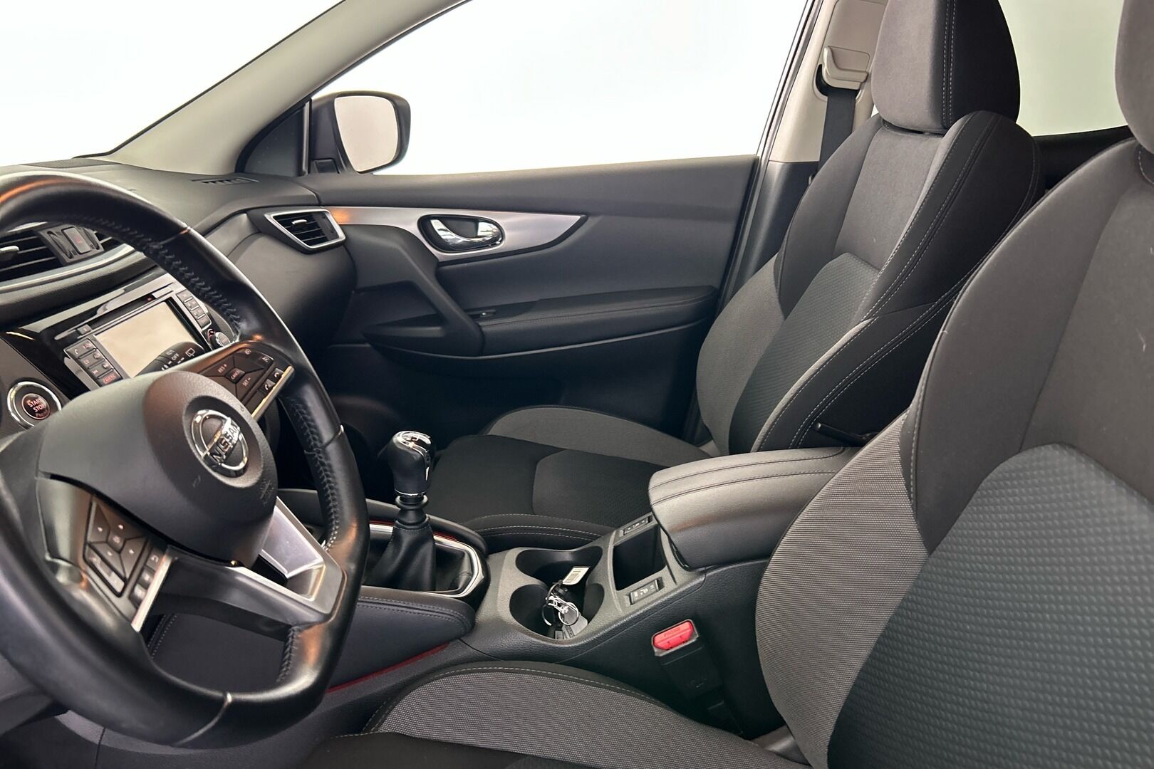 Nissan Qashqai iso kuva 5