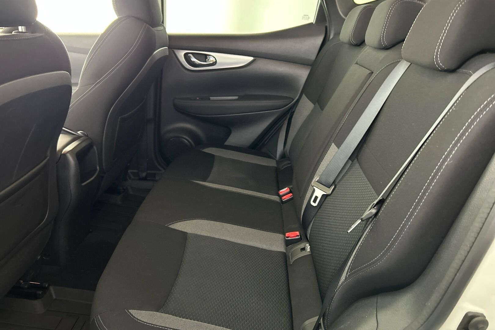 Nissan Qashqai iso kuva 7