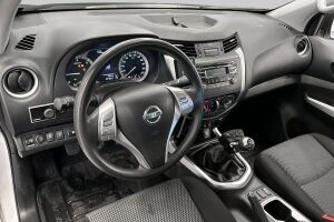 Nissan Navara esikatselu 11