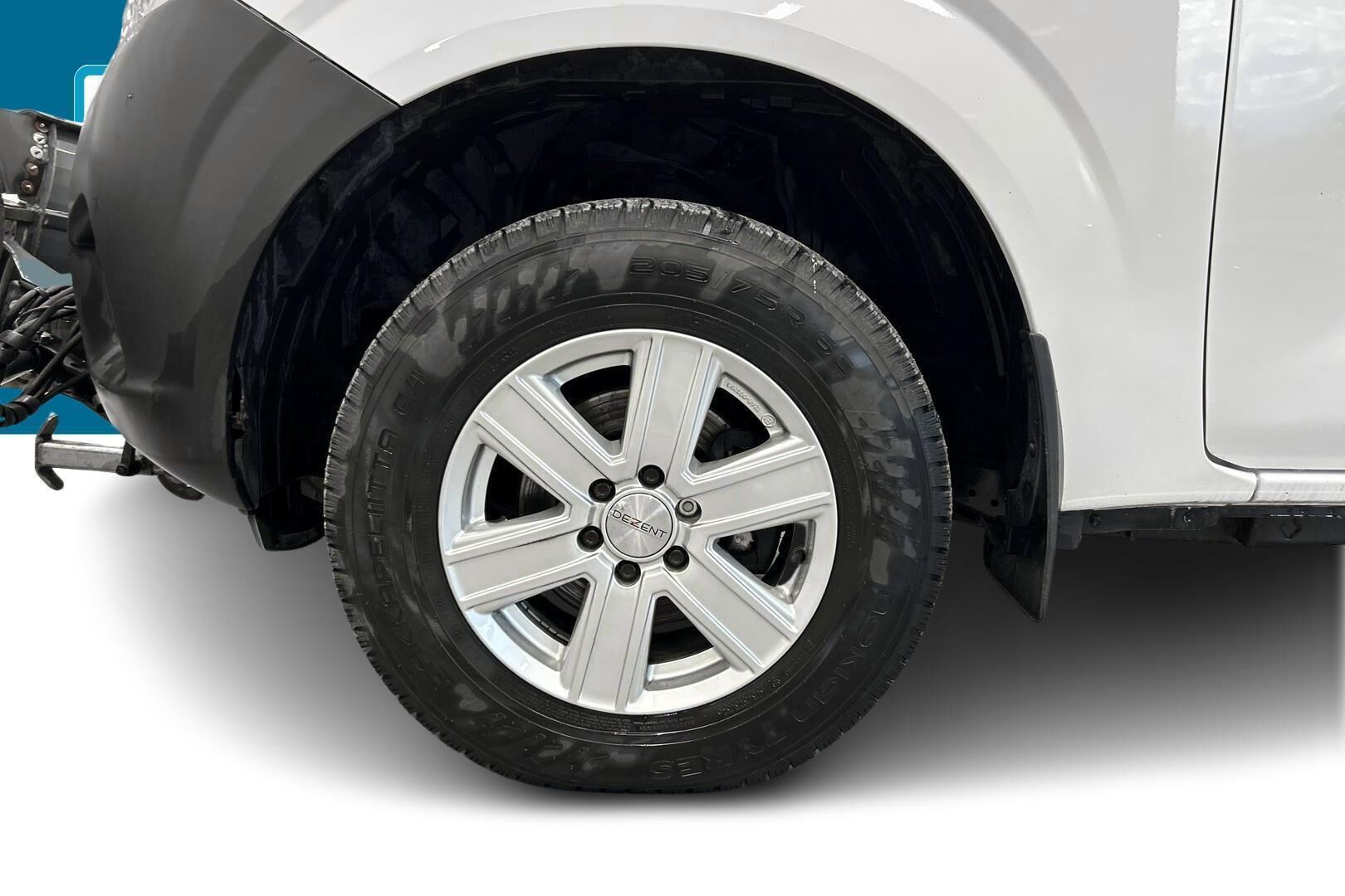 Nissan Navara iso kuva 13