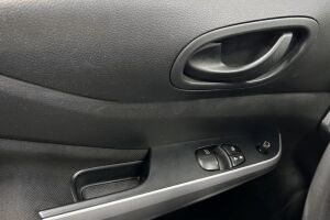 Nissan Navara esikatselu 20