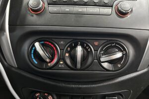 Nissan Navara esikatselu 23