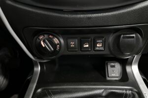 Nissan Navara esikatselu 24