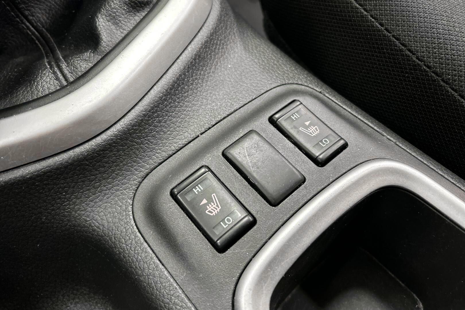 Nissan Navara iso kuva 26