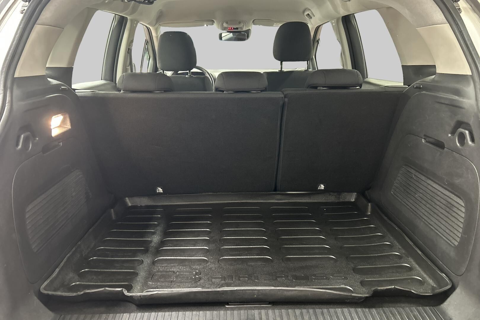 Citroen C3 Aircross iso kuva 9