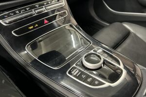 Mercedes-Benz E esikatselu 16