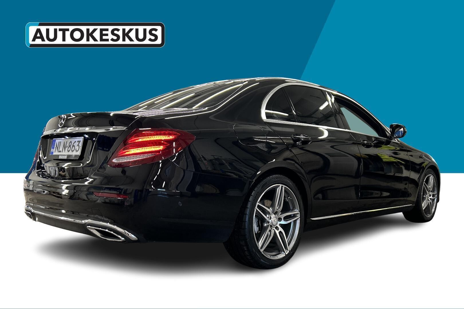 Mercedes-Benz E iso kuva 5