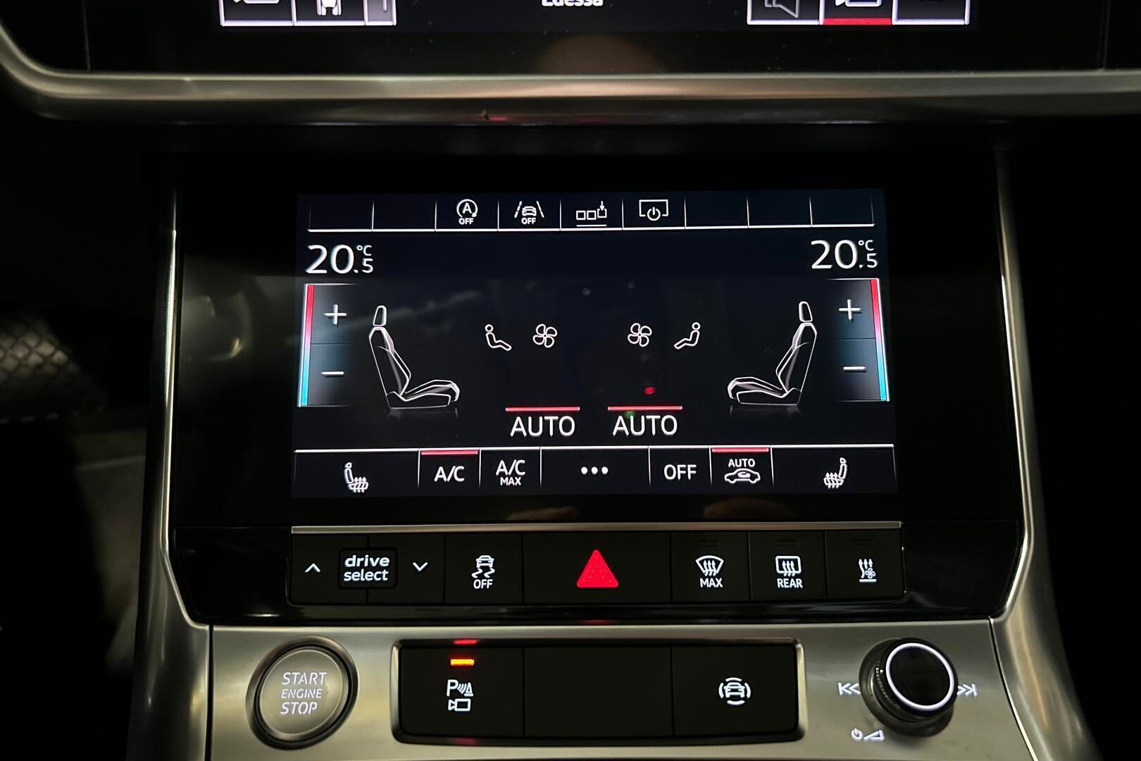 Audi A6 iso kuva 30