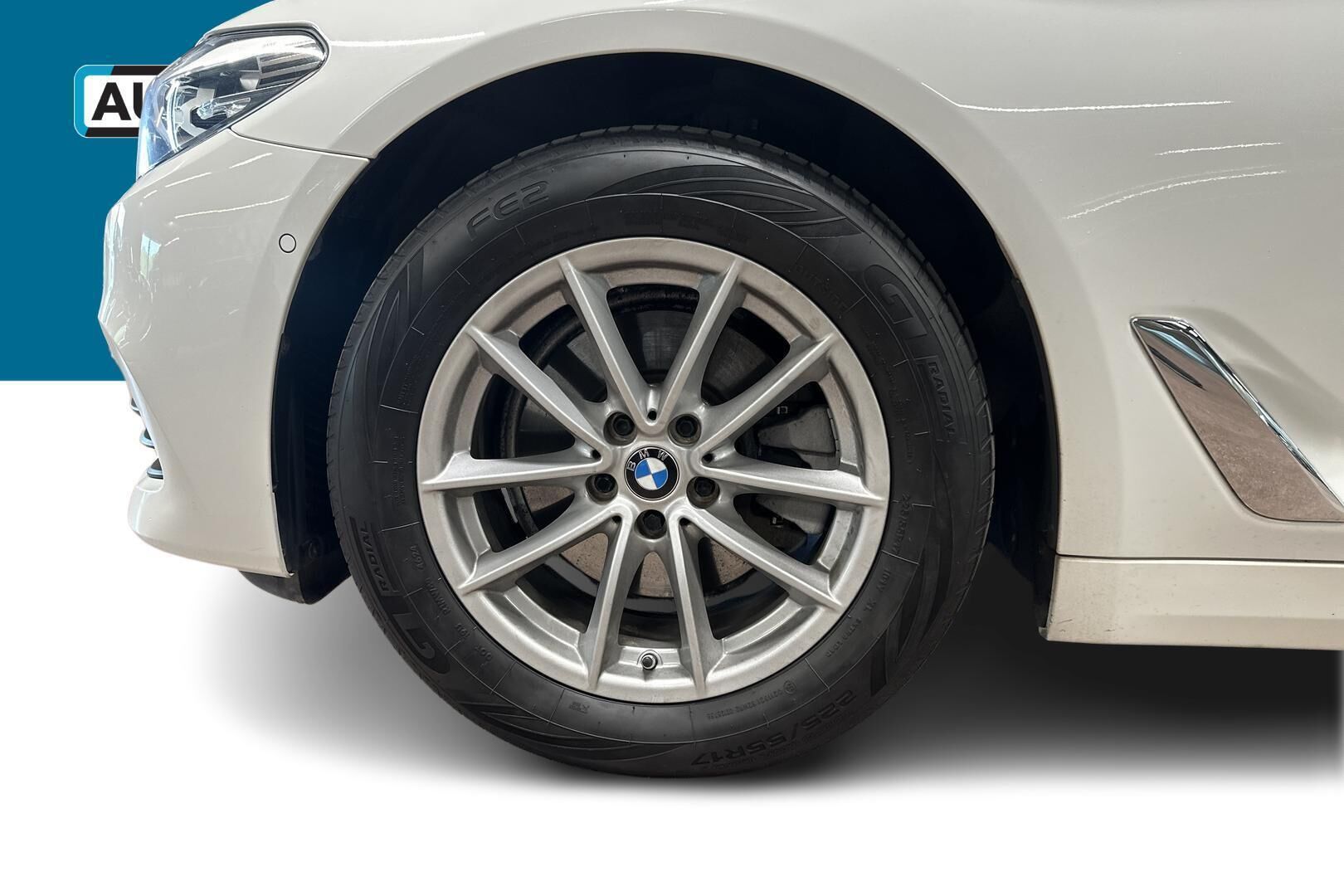 BMW 5-SARJA iso kuva 10